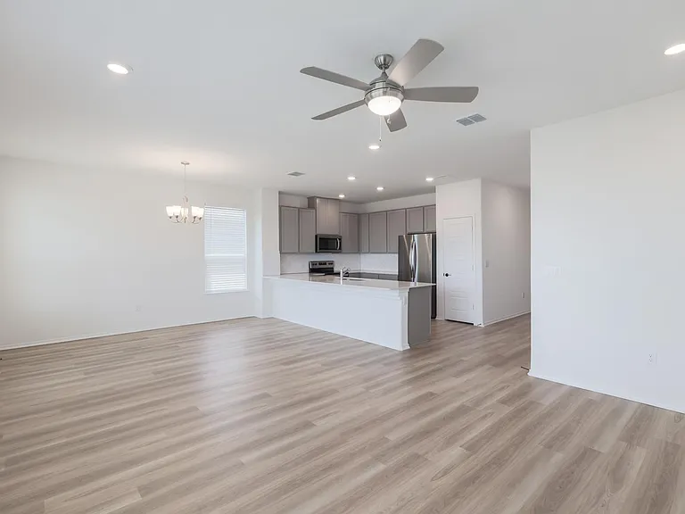 7807 Lawford Ct — Photo 9