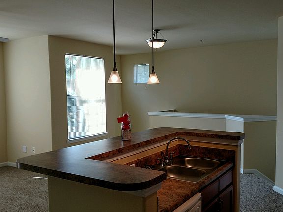 3rd image of 1417 Continental Dr