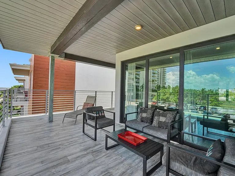 340 Balboa St — Photo 37