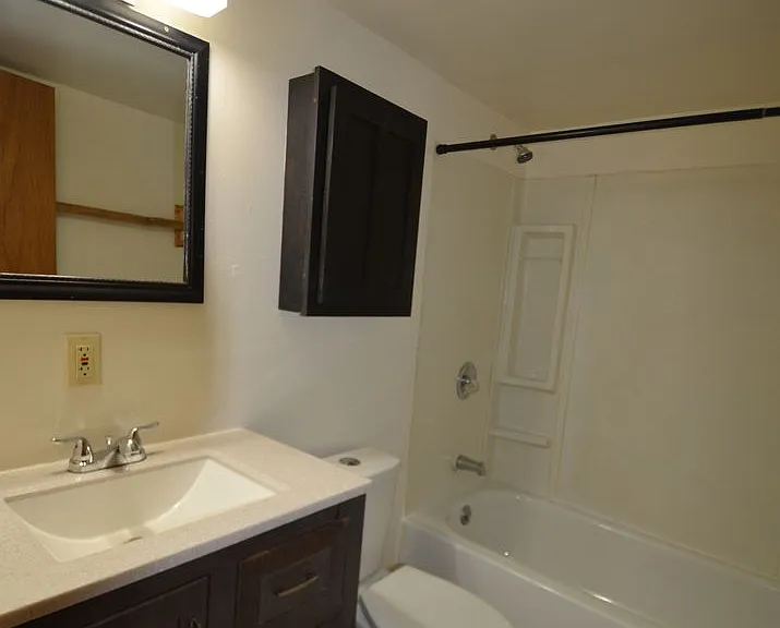 19 N Main St #4 — Photo 10