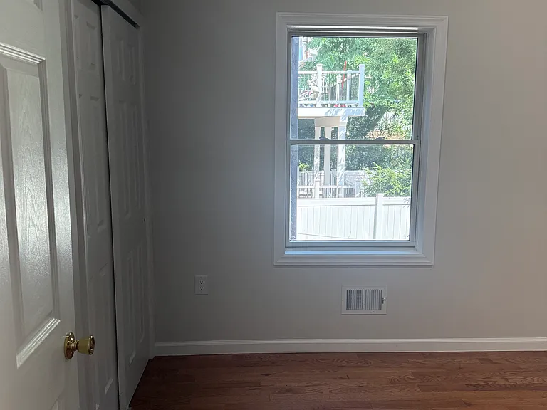 126 W 54th St #1 — Photo 14