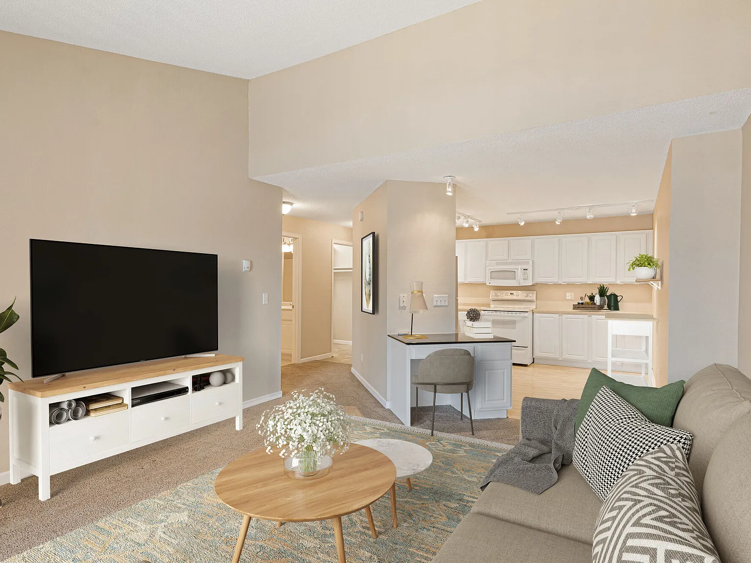Plymouth Ponds Apartments — Photo 4