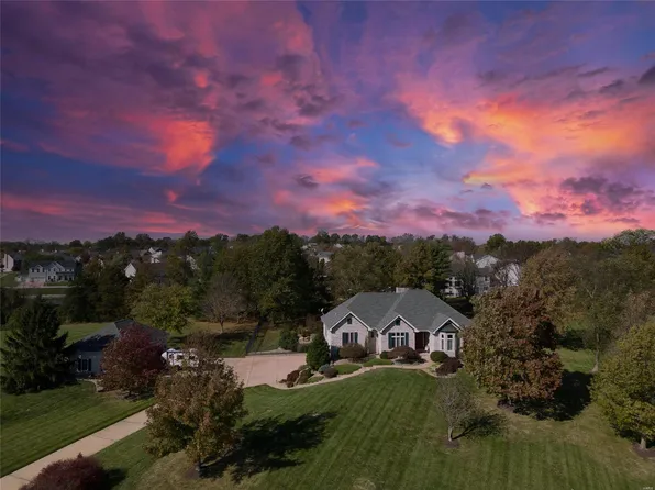 11 Longview Estates Dr, Dardenne Prairie, MO 63368