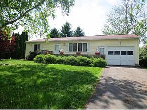 1st image of 10 Lori Dr