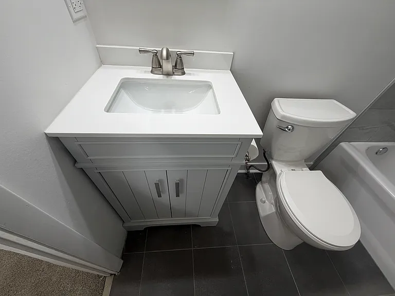 446 Wyeth Cir — Photo 32