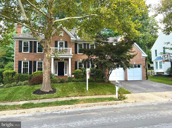 17717 Globe Theatre Dr, Olney, MD 20832