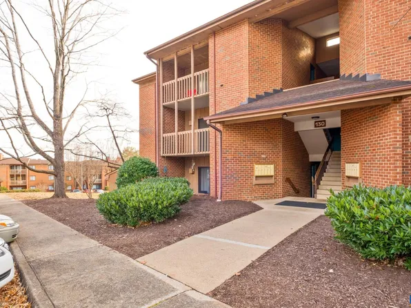 130 Turtle Creek Rd APT 5, Charlottesville, VA 22901