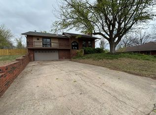 1307 Oak Ridge Pl, Enid, OK 73703