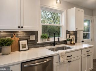 7389 Bunker Hill Rd, The Plains, VA 20198