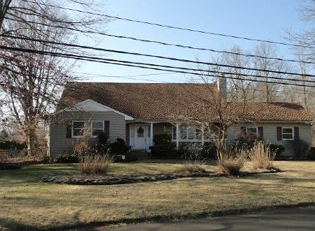 1st image of 40 Gloria Blvd