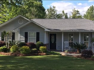 7401 Laetner Dr, Moss Point, MS 39562