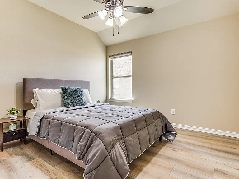 307 Eden Dr — Photo 21