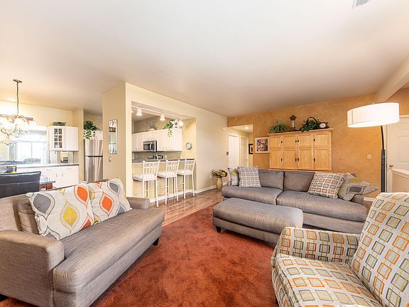 3rd image of 1339 Hillwood Blvd Unit C
