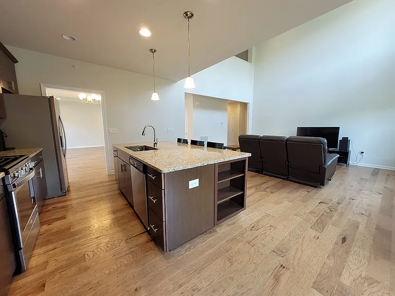 13 Walnut Way #13 — Photo 5