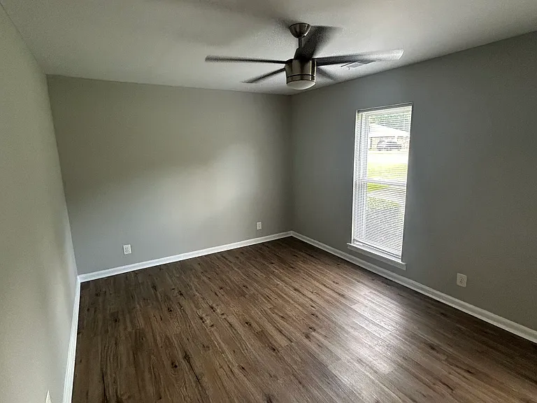 6459 Pinebrook Dr — Photo 3