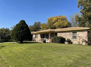 2213 Linwood Ln, Irving, TX 75061