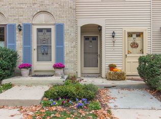 98 Dundee Ct, Aberdeen, NJ 07747