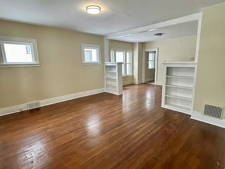 810 Seeley Rd #812 — Photo 7