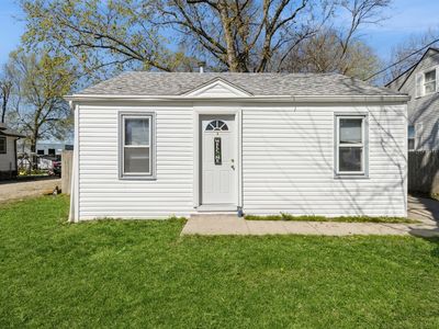 1918 E 21st St, Des Moines, IA, 50317