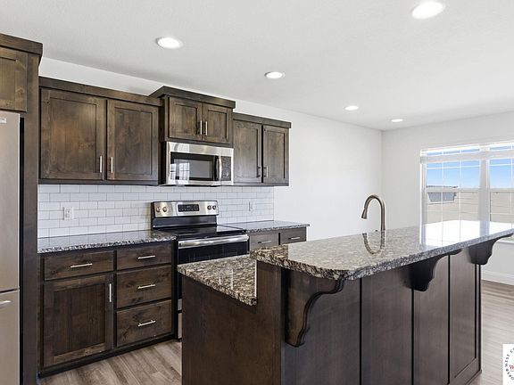 5th image of 4583 W Minota St