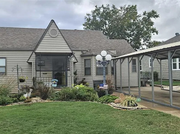 840 N 3rd St, Ponca City, OK 74601
