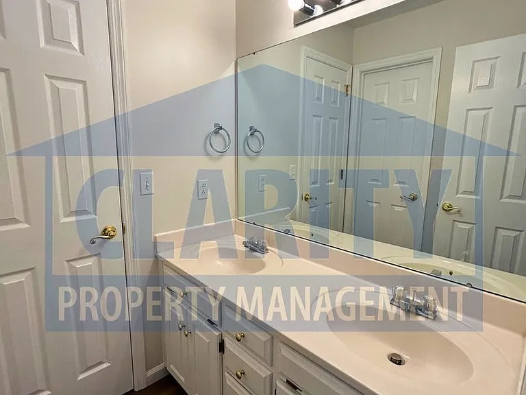 7812 Avalon Acres Ct — Photo 22