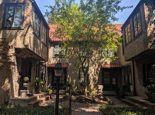 222 N Rock Hill Rd, Saint Louis, MO