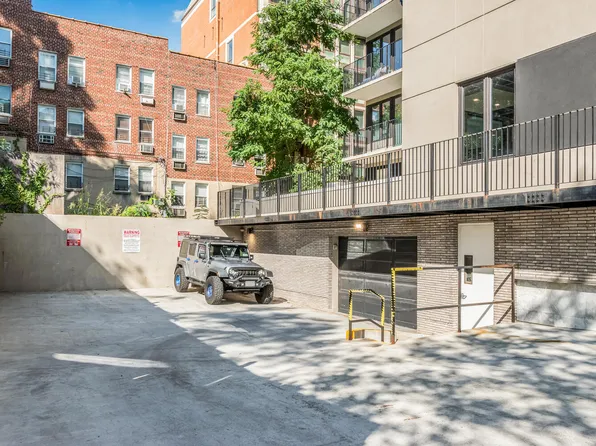 3720 Independence Avenue image 15 of 17