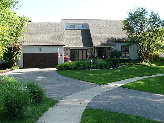 2711 Vernon Ct photo 1