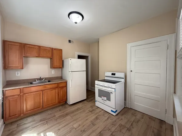 3631 Liberty Ave APT 2, Pittsburgh, PA 15201