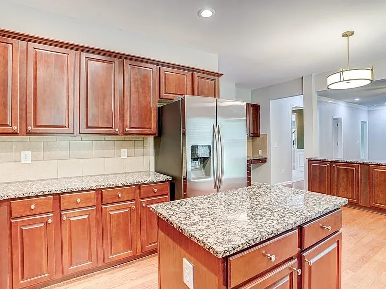 2860 Maple Springs Ct — Photo 5