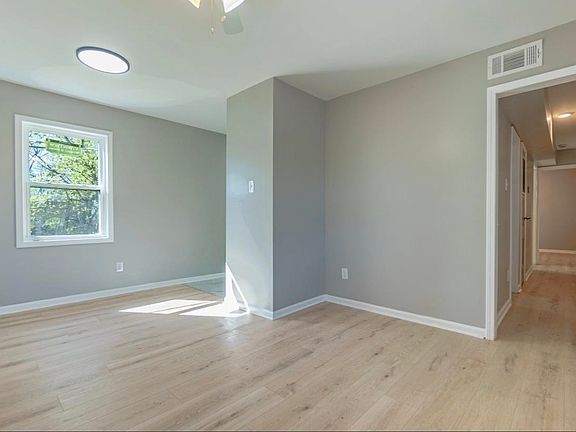 4th image of 750 Chelsea Ave