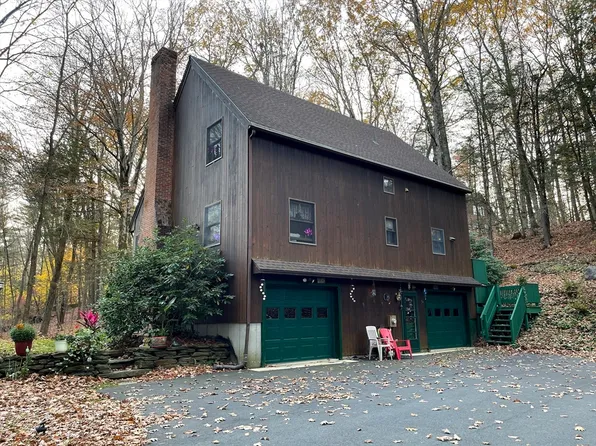 62 Peabody Ln, Greenfield, MA 01301