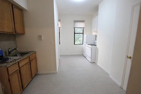 Rented by Bedford 6 Real Estate | media 2