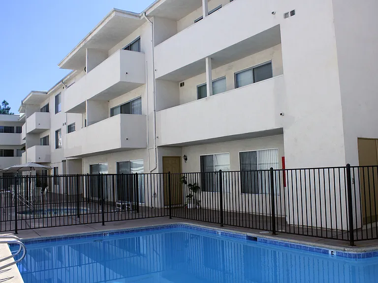 Kennington Apartments — Photo 19