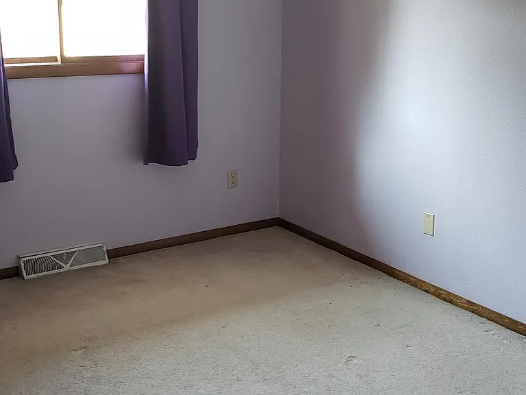 3870 Hillcrest Rd — Photo 18