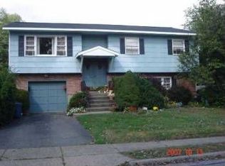 13 De Forrest Ave, Newburgh, NY 12550