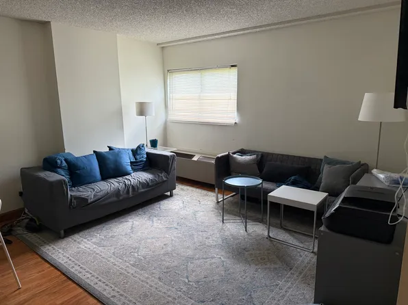 728-364 W Lane Ave #728, Columbus, OH 43201