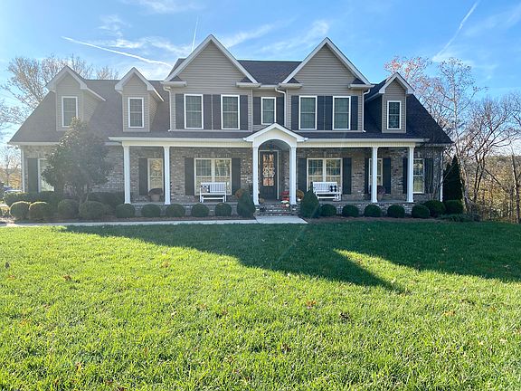 2nd image of 510 Stonegate Dr