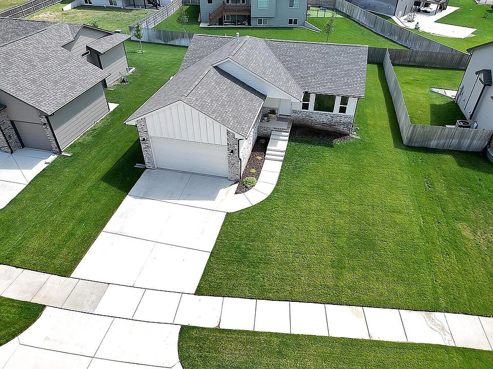 2322 S Hickory Creek St, Wichita, KS 67235 | Zillow