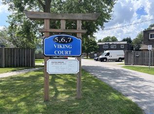 5 Viking Ct #304, Grimsby, ON L3M3T8