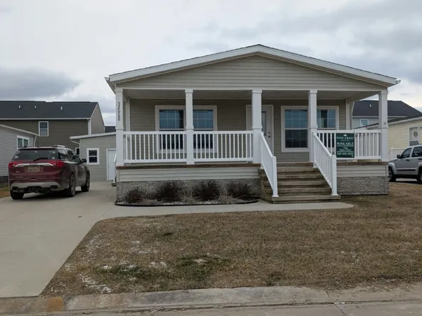 52668 Cedarwood Ct #30, New Baltimore, MI 48051