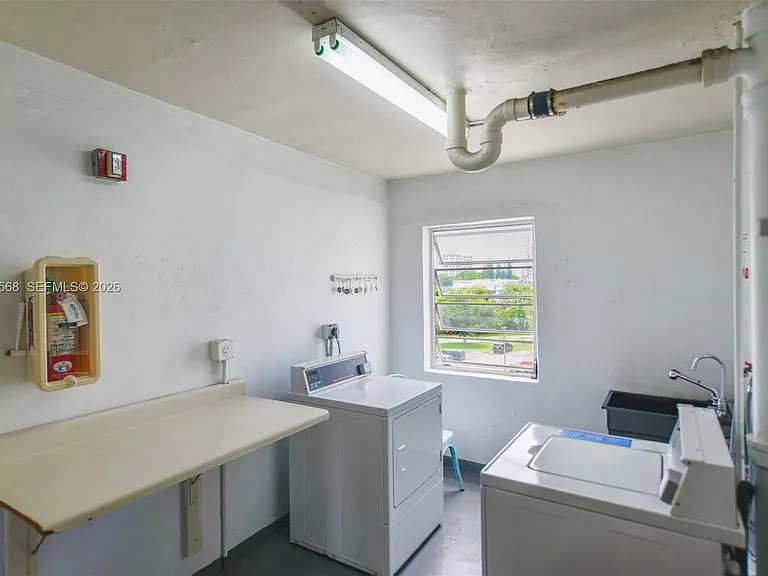 2851 Leonard Dr #J505 — Photo 39