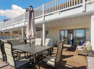 61 W Tiana Rd #10, Hampton Bays, NY 11946