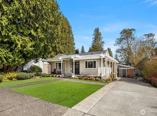 7710 32nd Avenue NE, Seattle, WA 98115