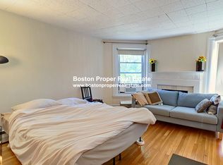 1063 Beacon St #9, Brookline, MA 02446