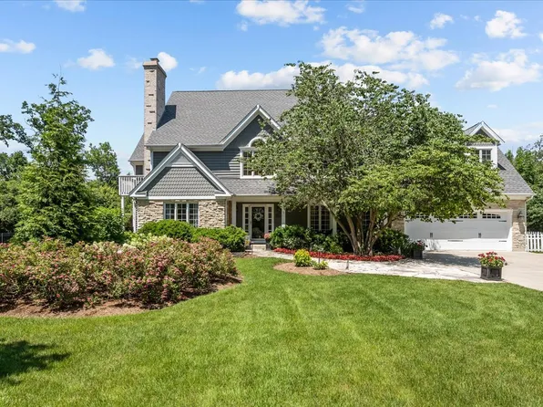 1100 Studio Ln, Riverwoods, IL 60015