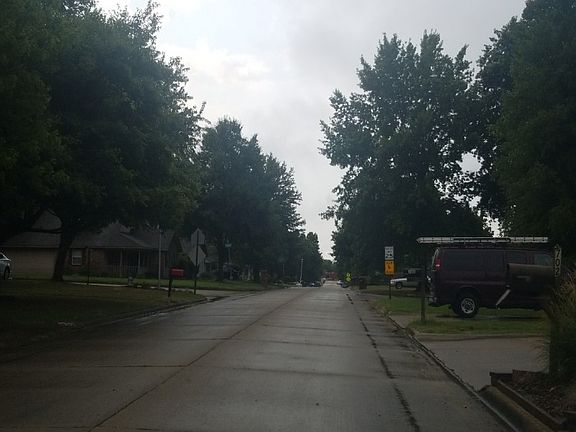 4th image of 703 N 37th Pl