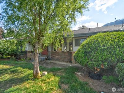 102 E Adams Avenue, Morton, WA, 98356