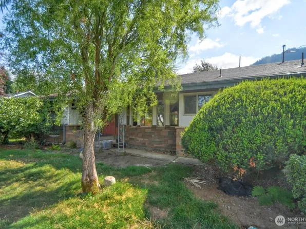 102 E Adams Avenue, Morton, WA 98356